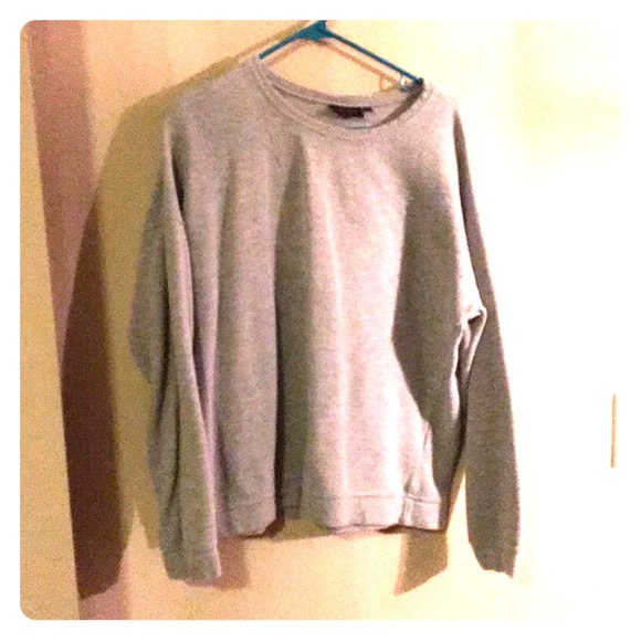 New Look Tops - Comfy boxy gray sweatshirt